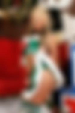 [BigTitsInUniform.com Brazzers.com] 2009-12-23 Phoenix Marie -  Santa's Busty Helper 4467/[BigTitsInUniform.com Brazzers.com] 2009-12-23 Phoenix Marie -  Santa's Busty Helper 4467/0011.jpg